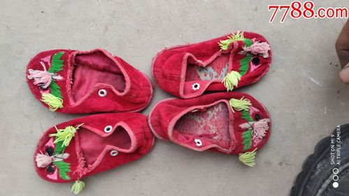 鞋帽类童鞋旧布鞋2双千层底手纳纯手工制作的绣花鞋小动物图案红色
